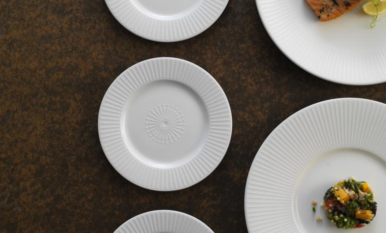 willow-catering-plates